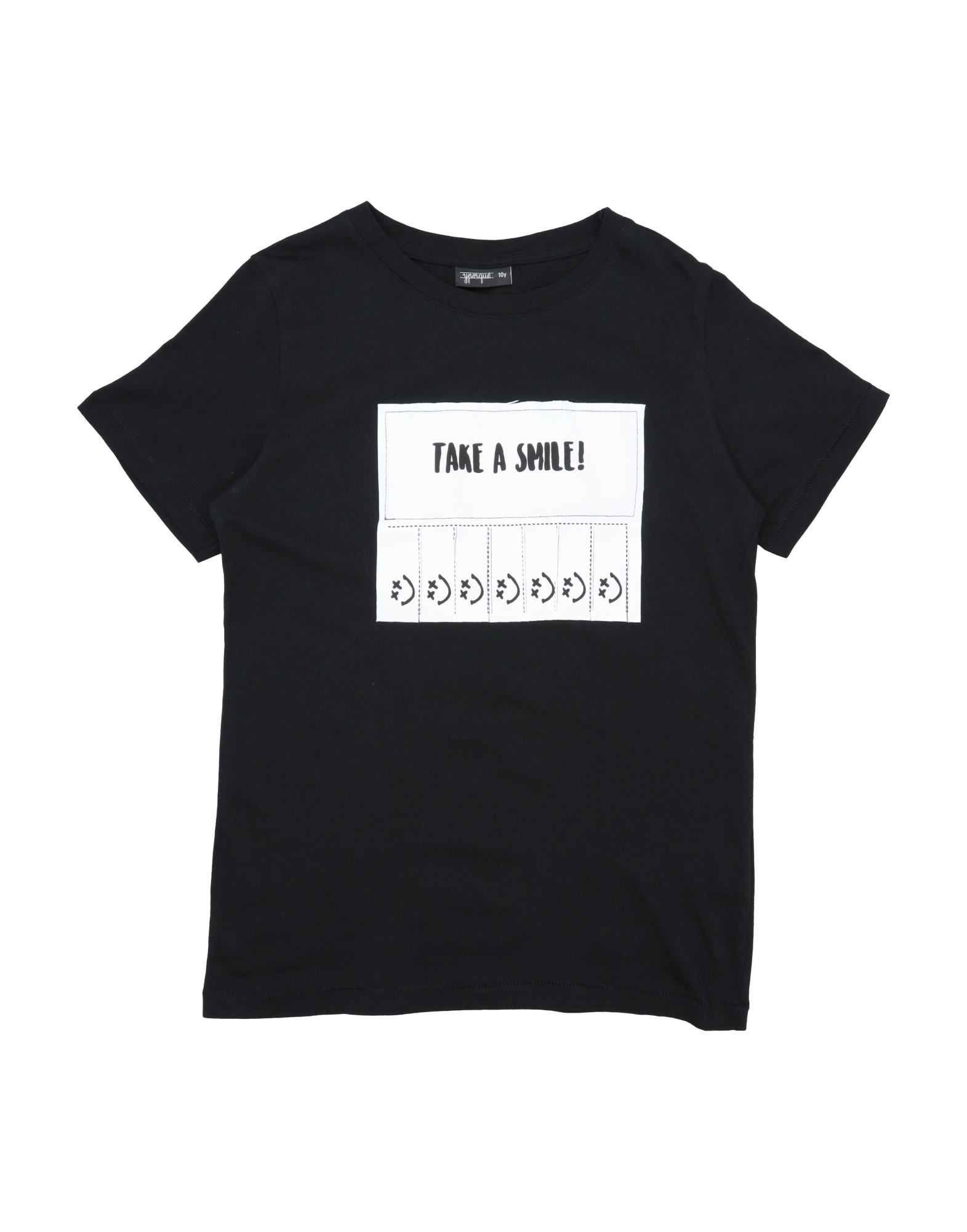 Yporqué T-shirts In Black