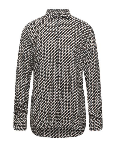 Pубашка EXIBIT 