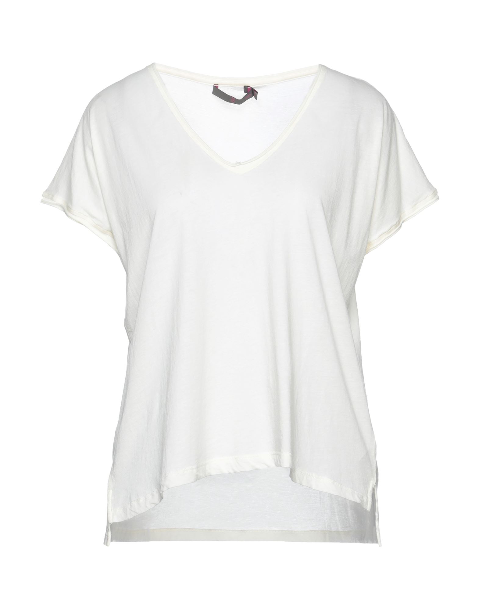 19.70 Nineteen Seventy T-shirts In Ivory