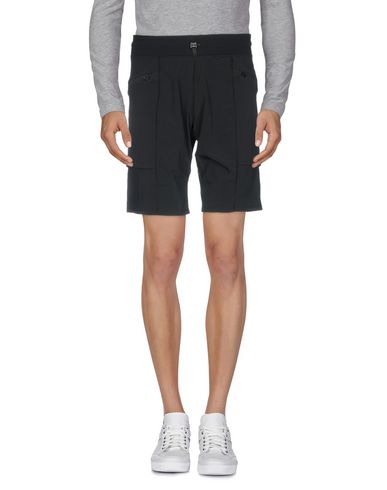 Бермуды Reigning Champ