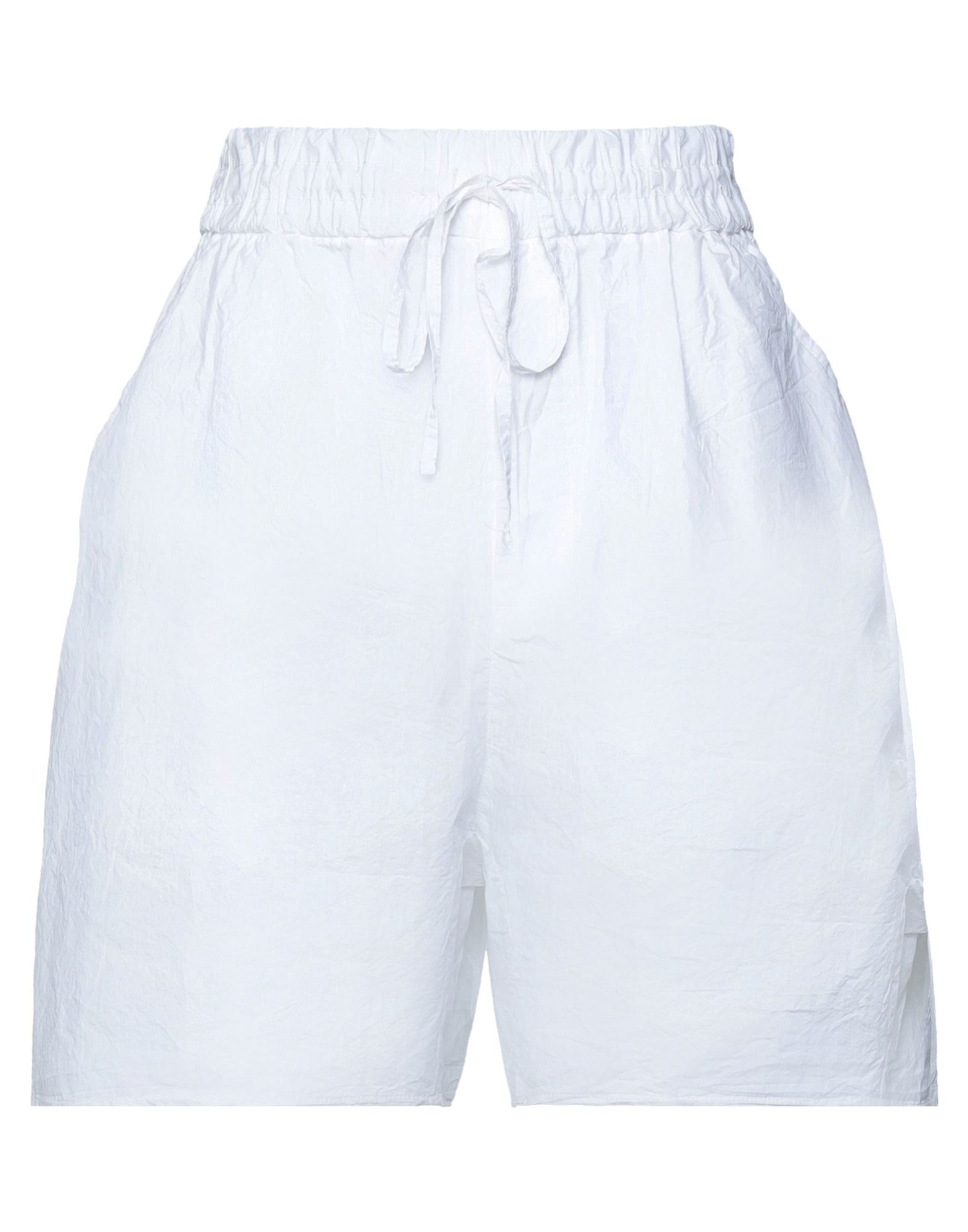 Album Di Famiglia Shorts & Bermuda Shorts In White