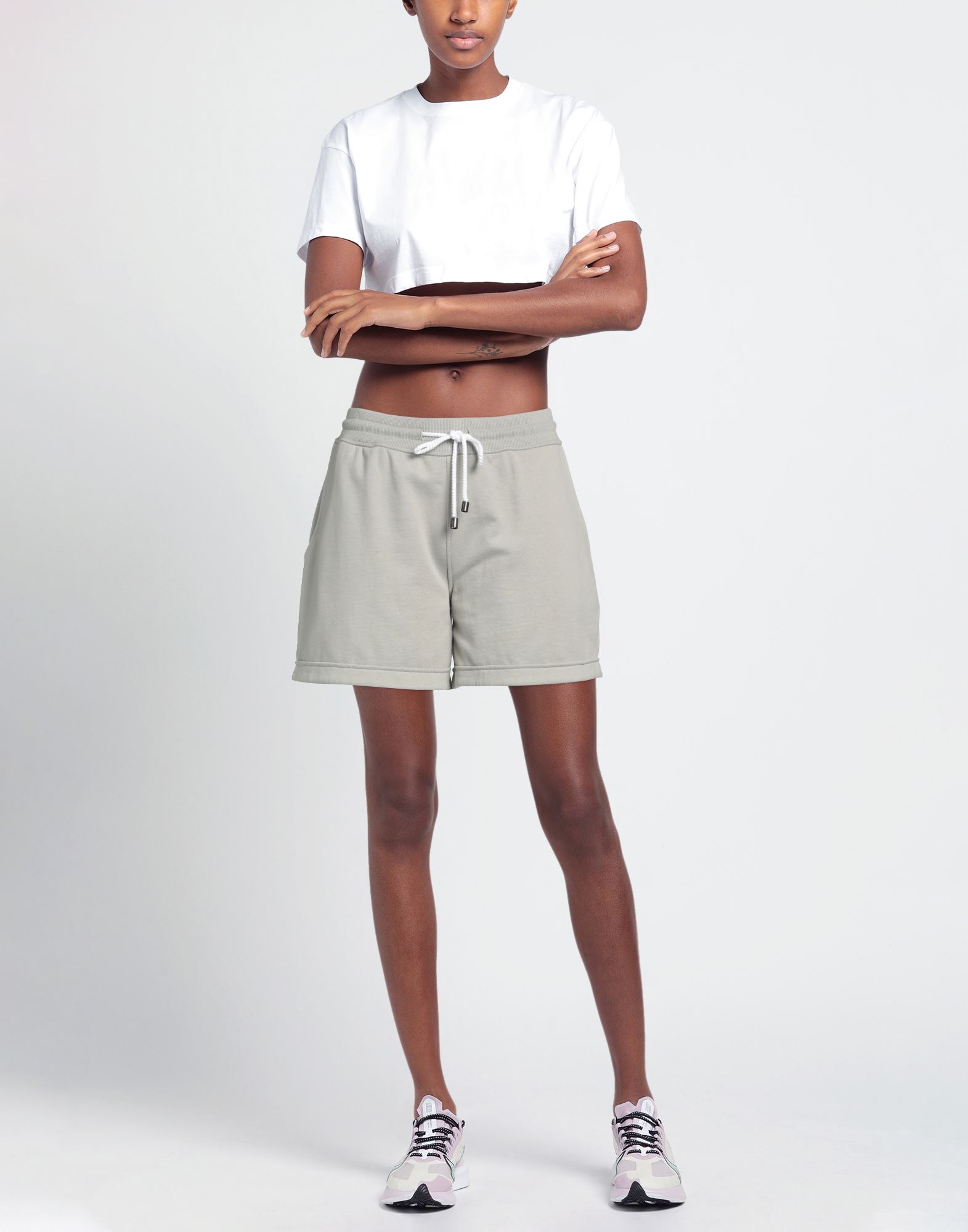  Juvia - Hosen & Röcke - Shorts & Bermudashorts - On Yoox.com 