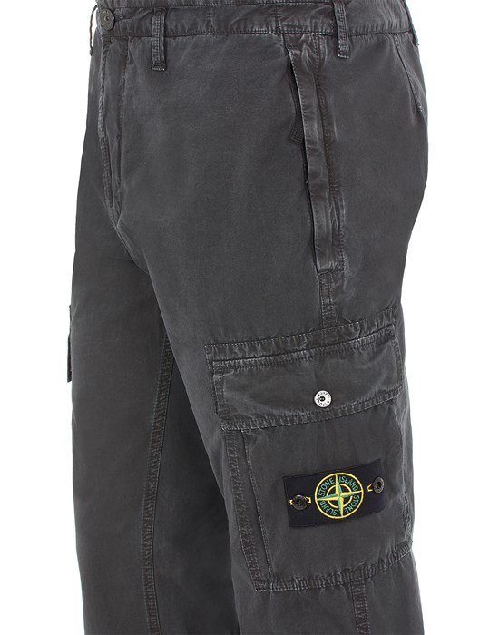 TROUSERS Stone Island Men - Official Store