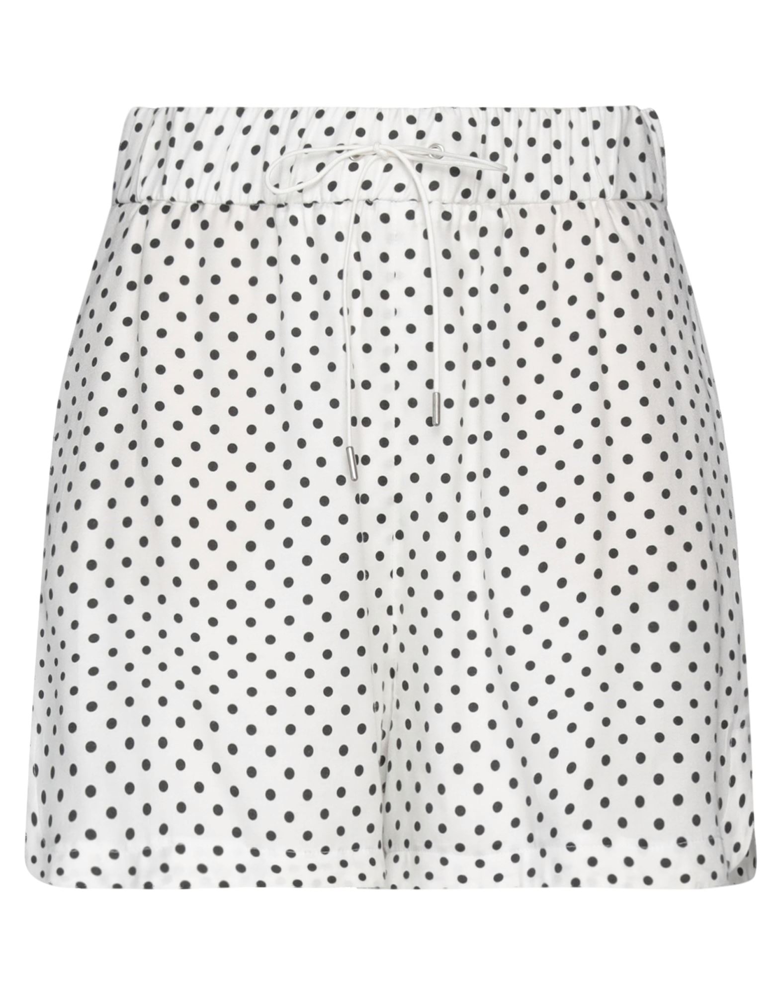 Fabiana Filippi Woman Shorts & Bermuda Shorts White Size 6 Viscose, Silk