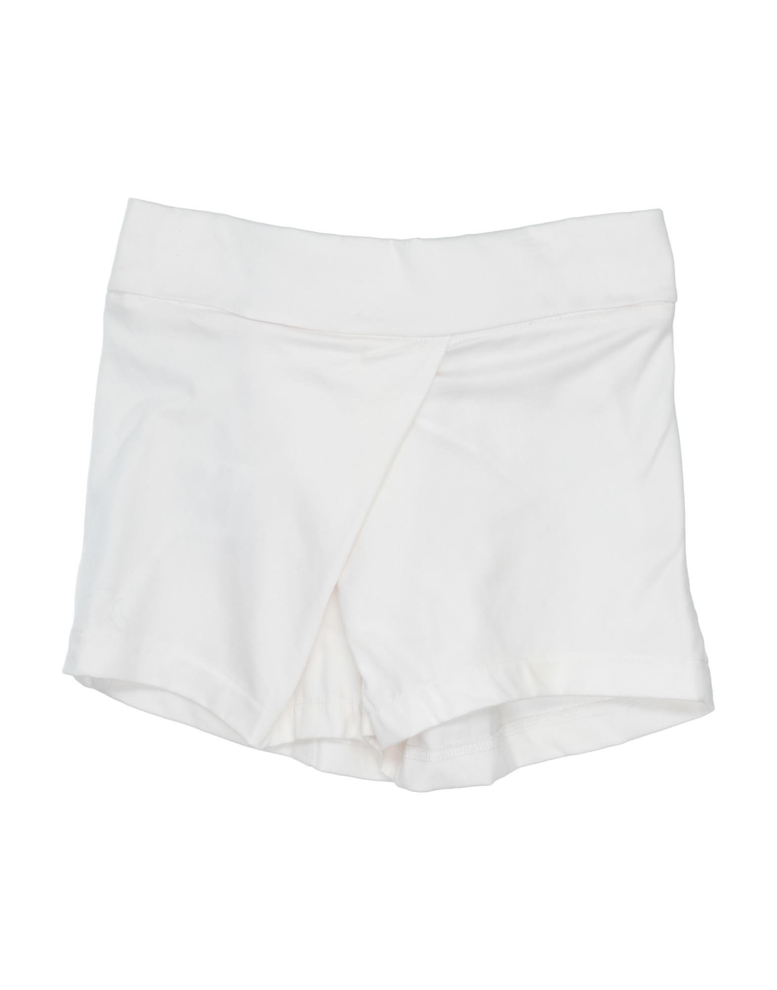 Mariuccia Kids' Shorts & Bermuda Shorts In White