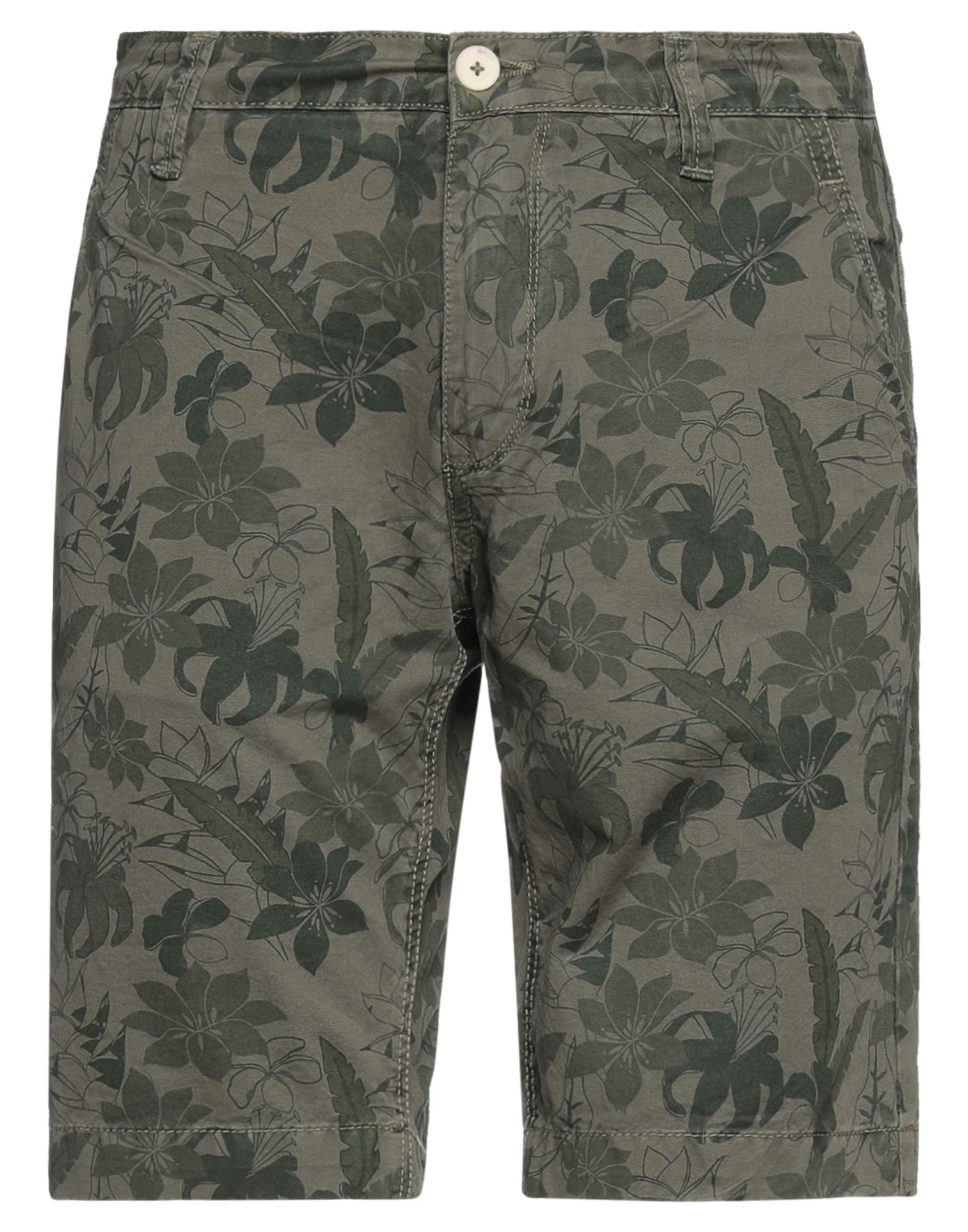 Gaudì Man Shorts & Bermuda Shorts Military Green Size 28 Cotton