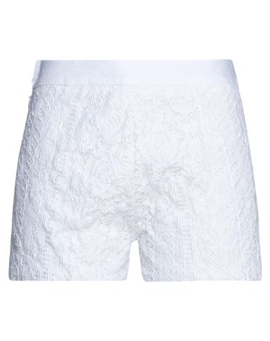 120% Lino Woman Shorts & Bermuda Shorts White Size 6 Cotton, Polyamide