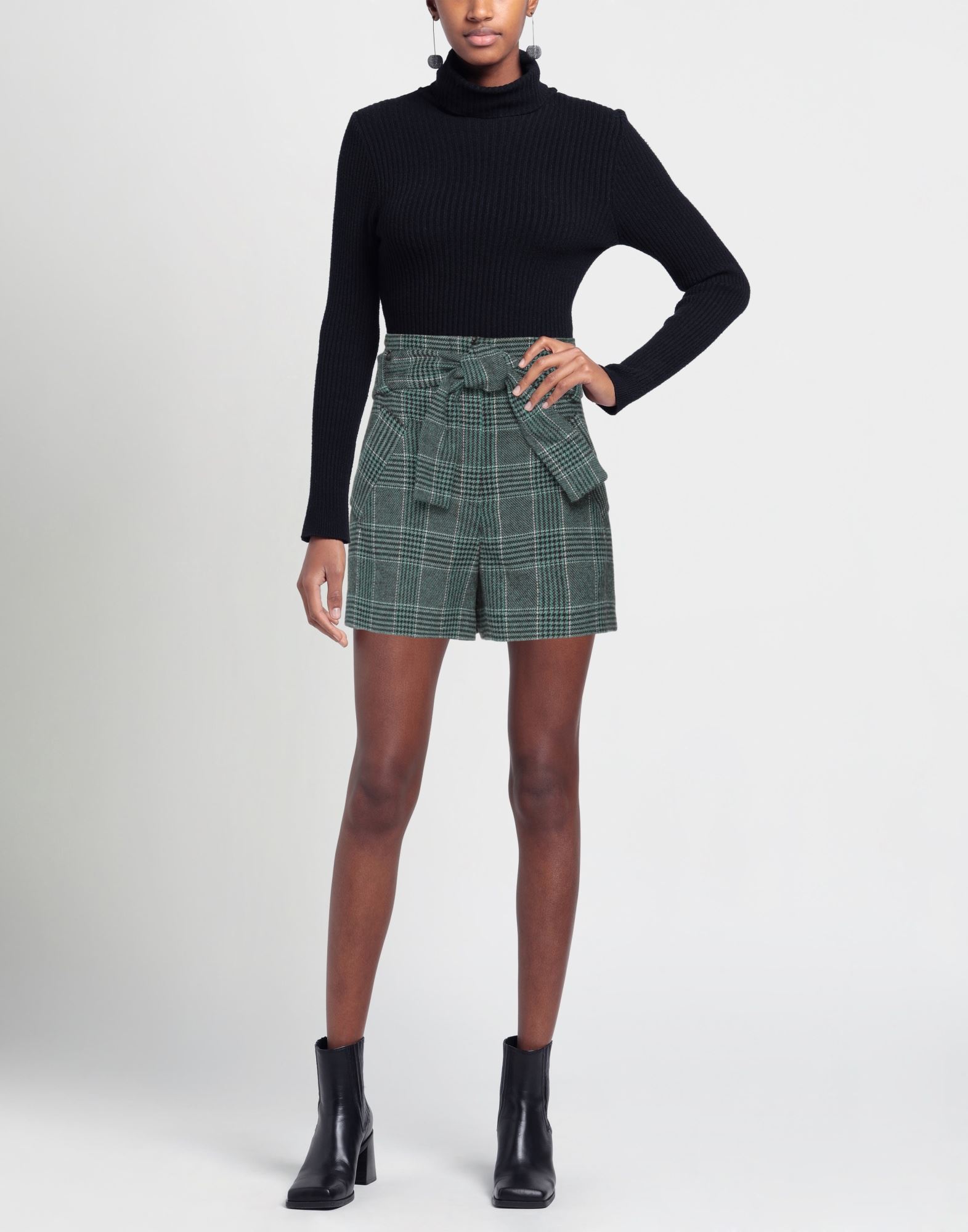  Maje - Hosen & Röcke - Shorts & Bermudashorts - On Yoox.com 