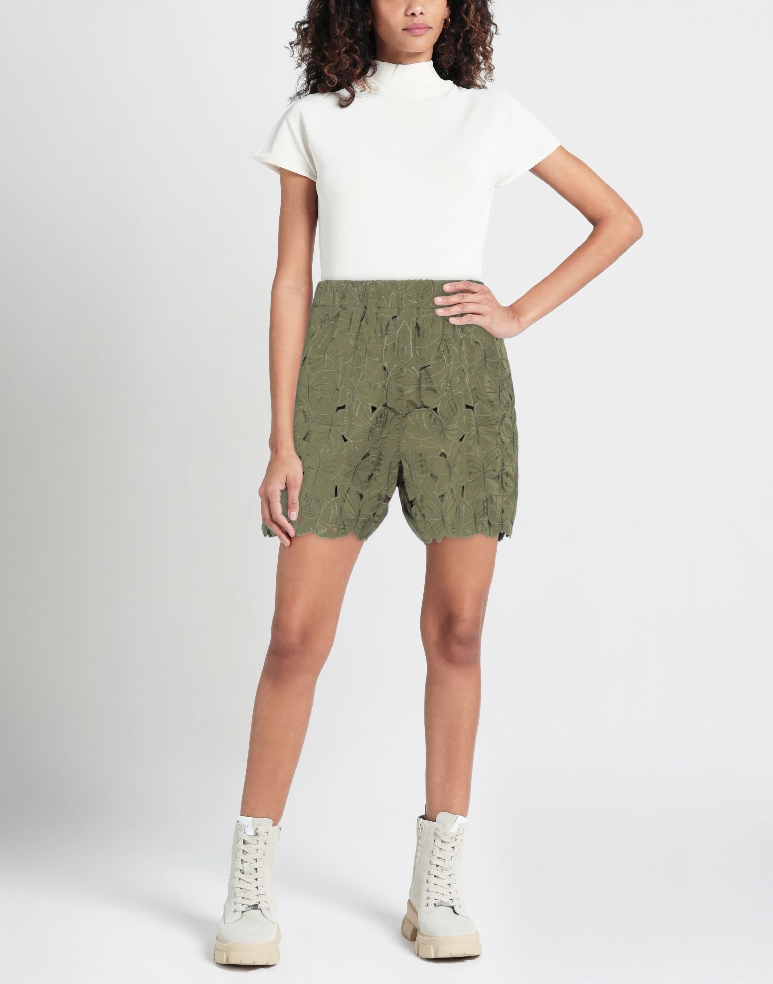  Red Valentino - Hosen & Röcke - Shorts & Bermudashorts - On Yoox.com 