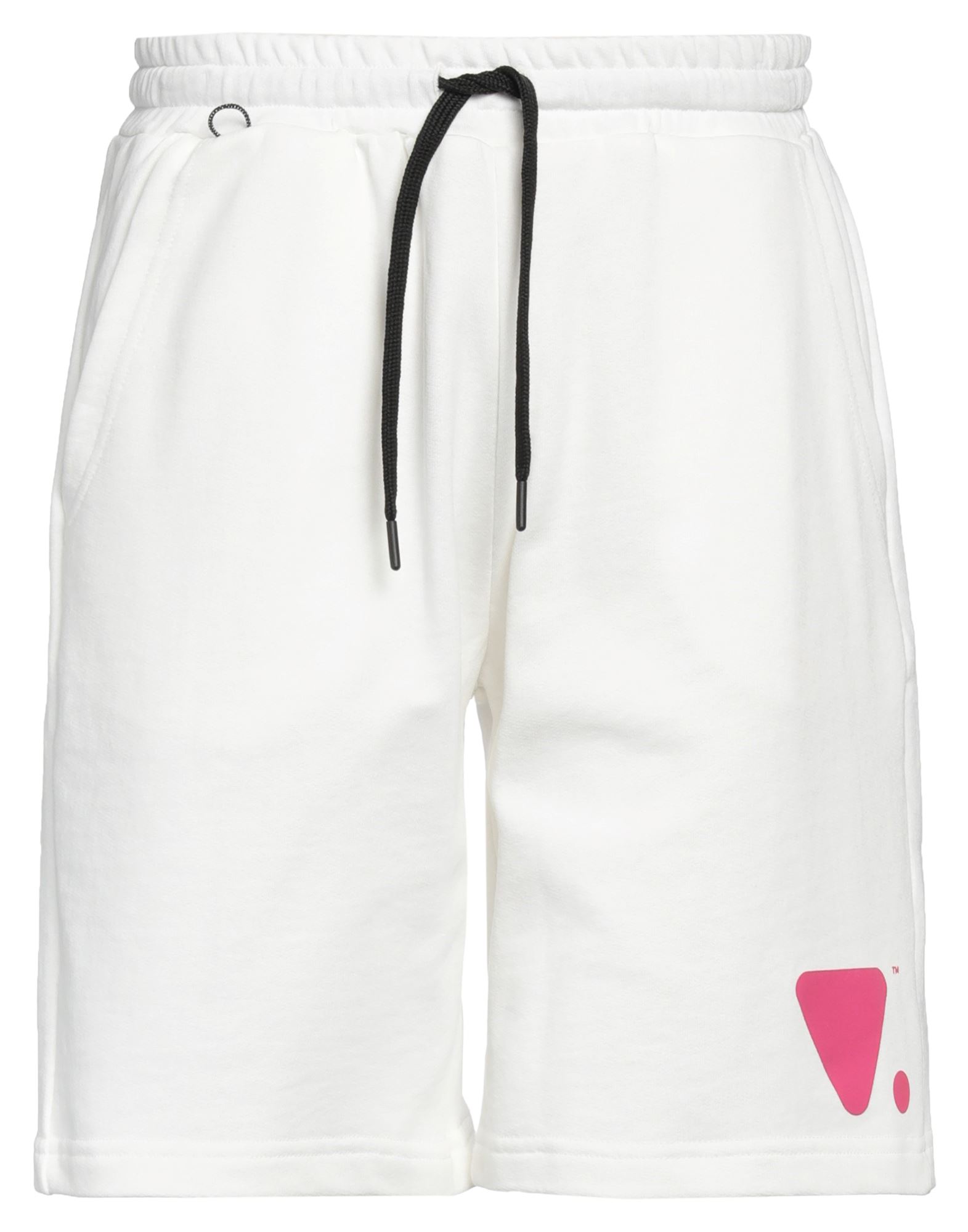 Valvola. Shorts & Bermuda Shorts In White