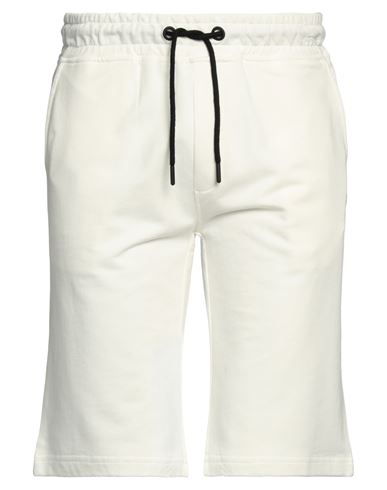 Ciesse Piumini Man Shorts & Bermuda Shorts White Size M Cotton