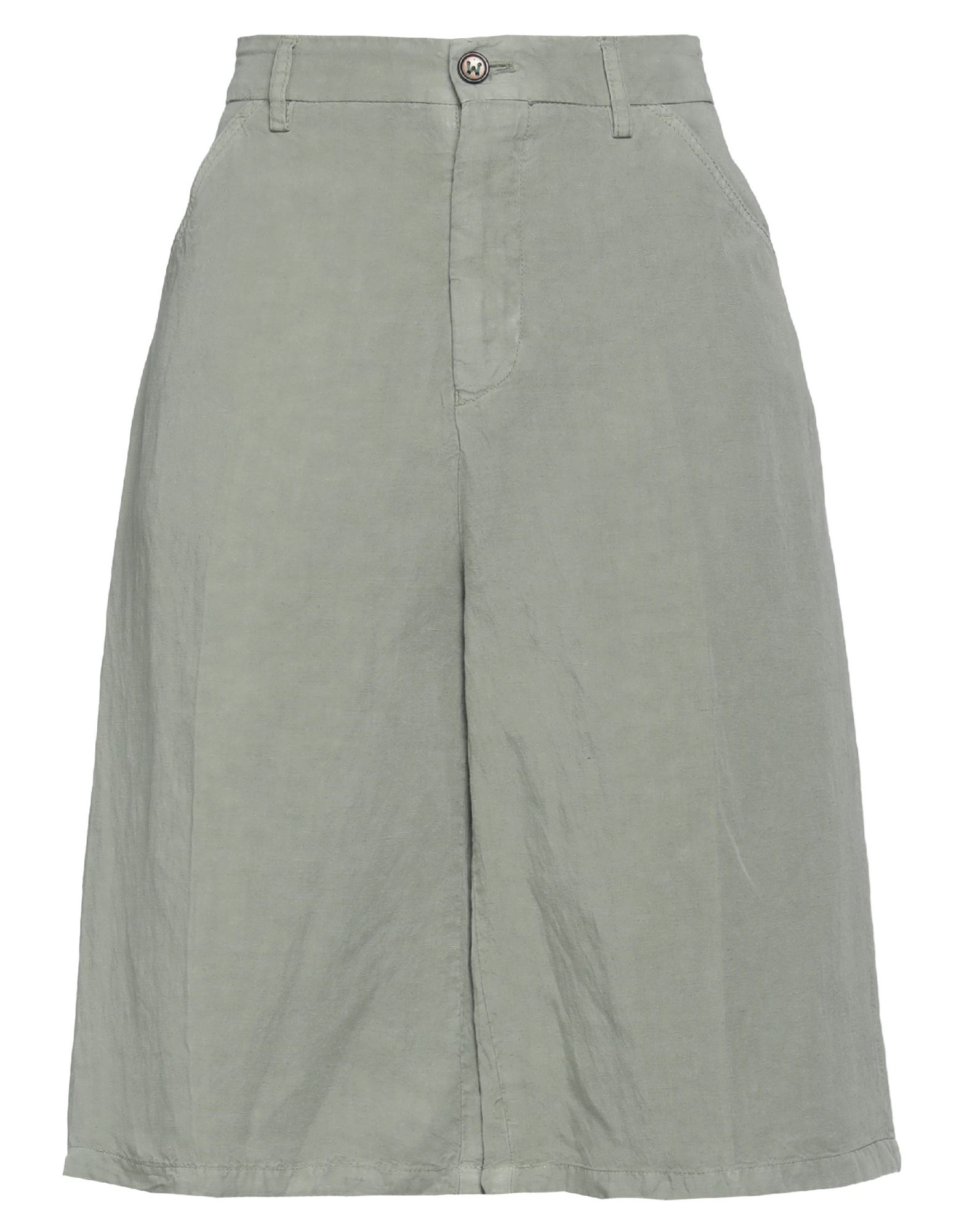 Berwich Woman Shorts & Bermuda Shorts Light Green Size 4 Lyocell, Linen