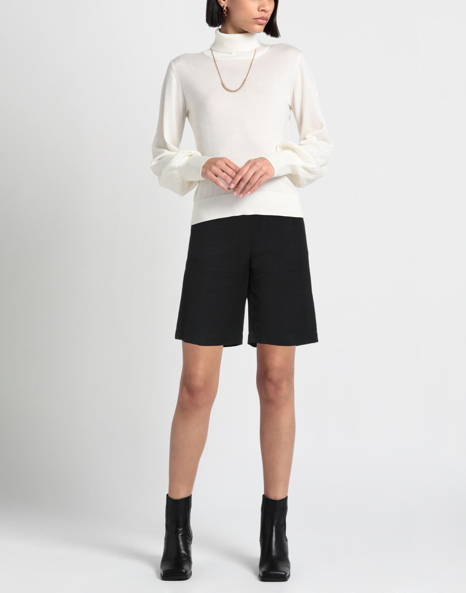  Roberto Collina - Hosen & Röcke - Shorts & Bermudashorts - On Yoox.com 