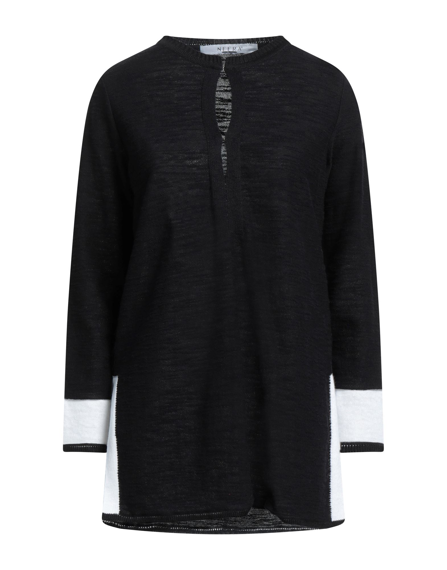 Neera 20.52 Sweaters In Black