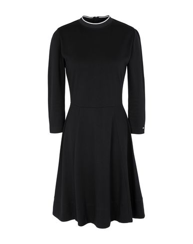 Короткое платье Calvin Klein 15010873rf
