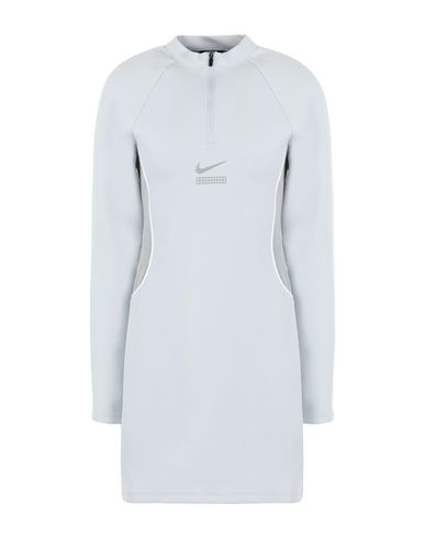 Короткое платье Nike 15043156MC