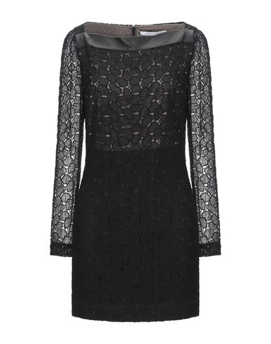 Короткое платье