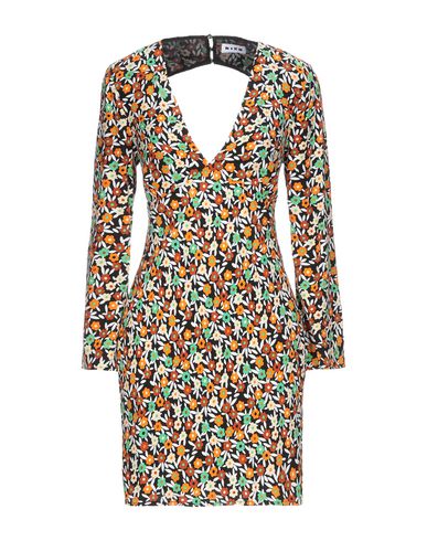 Короткое платье