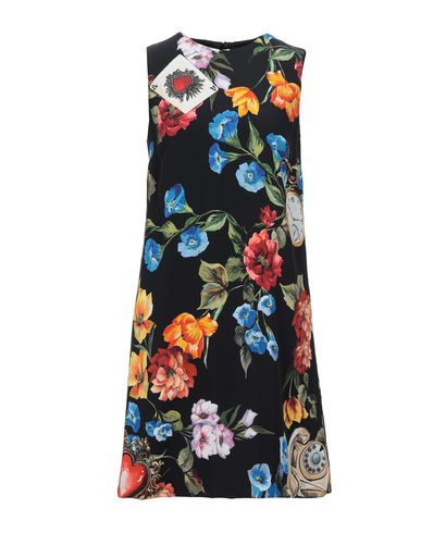 Короткое платье