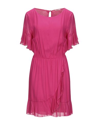 Короткое платье