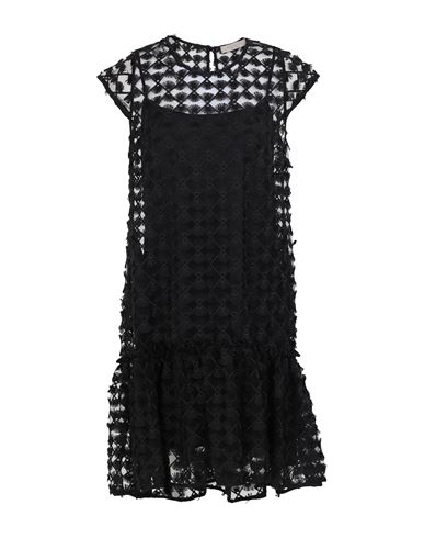 Короткое платье