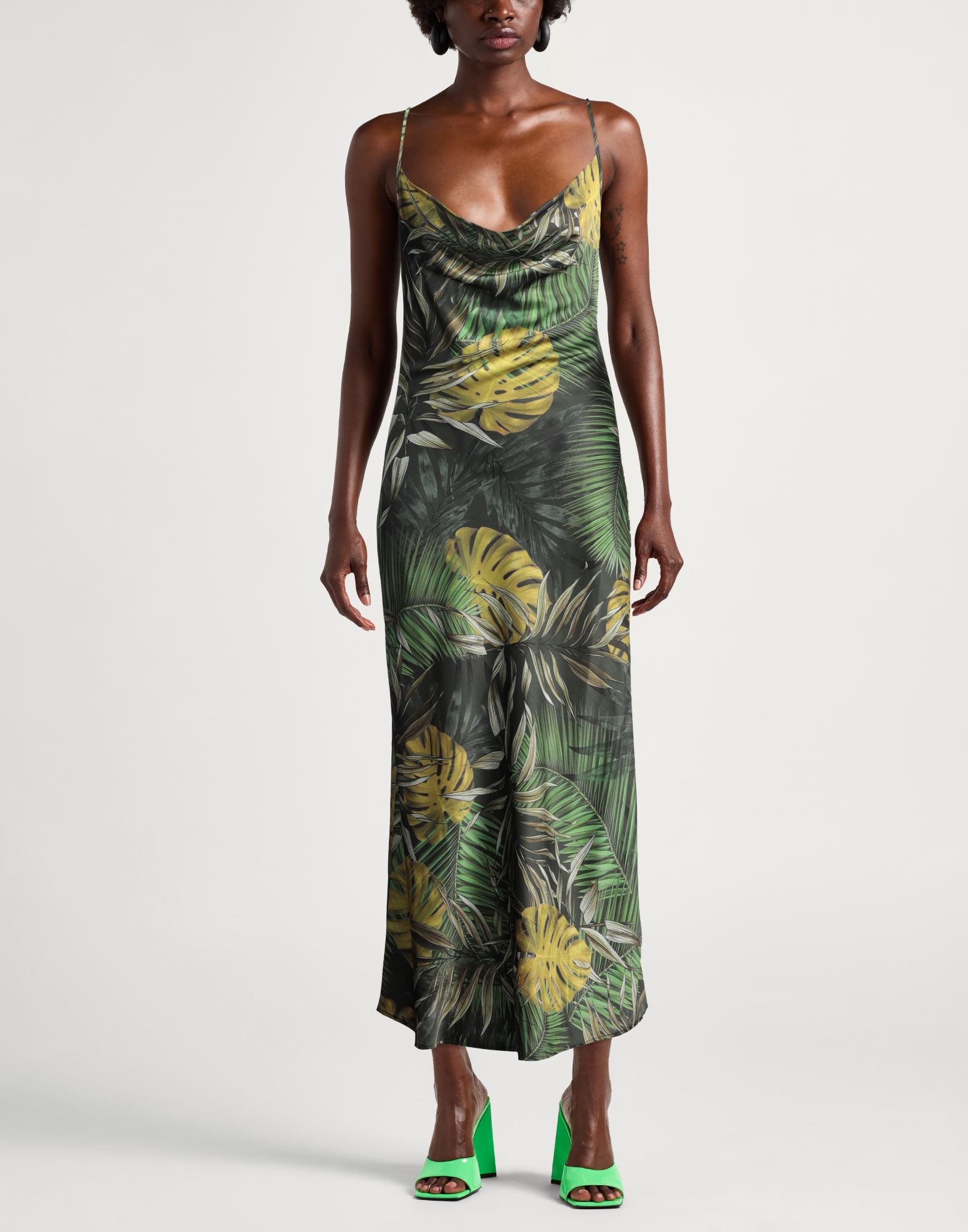  Guess - Kleider - Maxi-kleider - On Yoox.com 