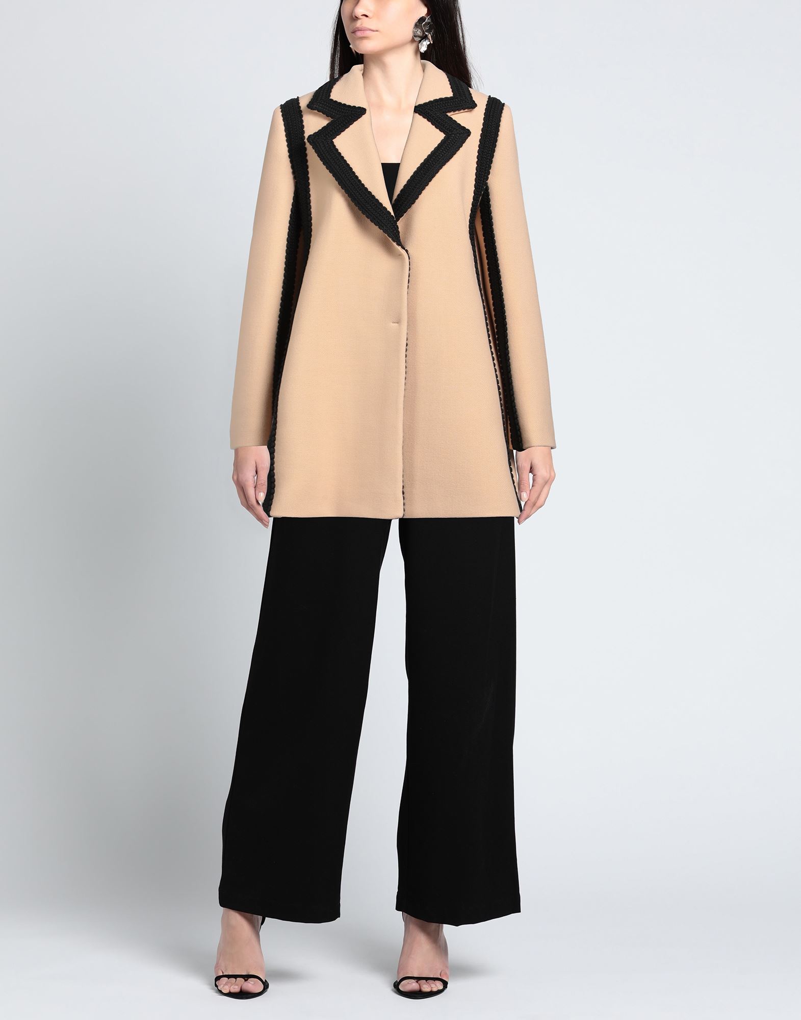  Boutique Moschino - Ropa De Abrigo - Abrigos - On Yoox.com 