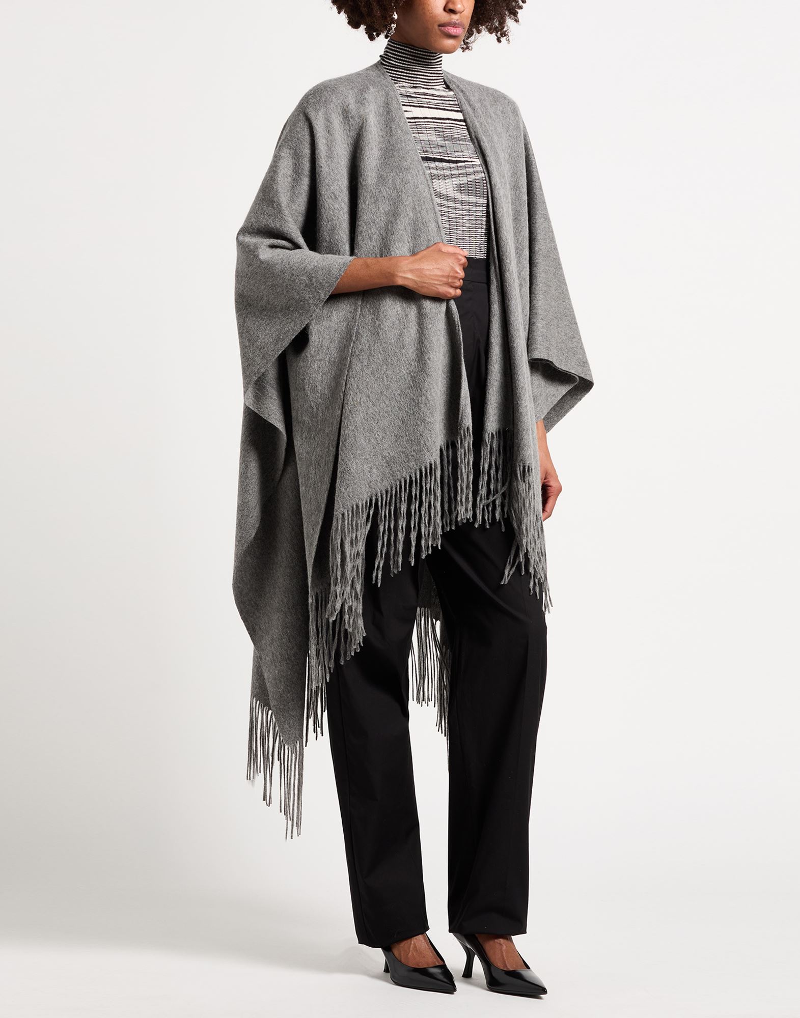  Wild Cashmere - Jacken & Mäntel - Capes - On Yoox.com 