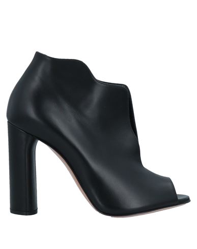 Полусапоги и высокие ботинки Casadei