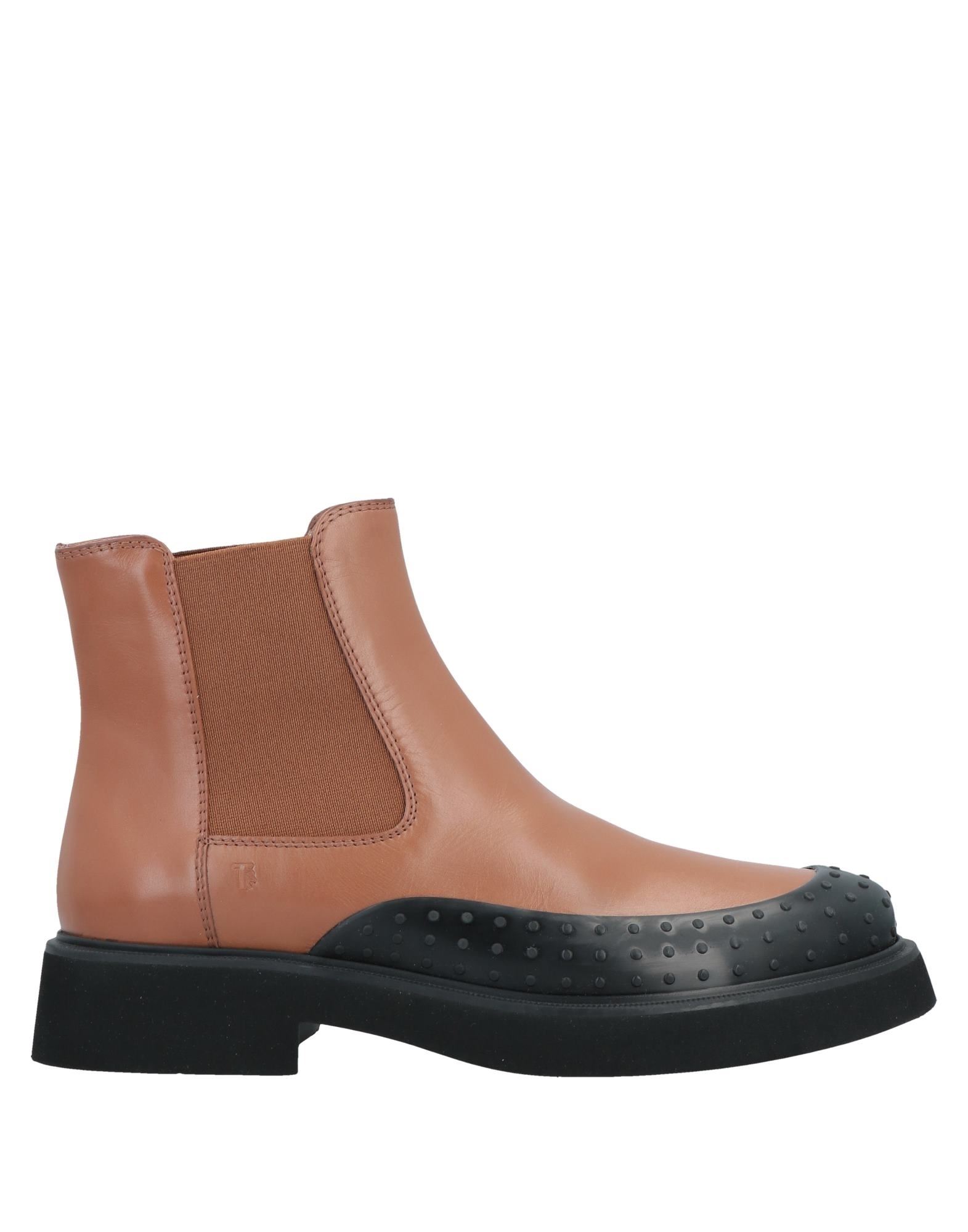 Tod's Ankle Boots In Brown