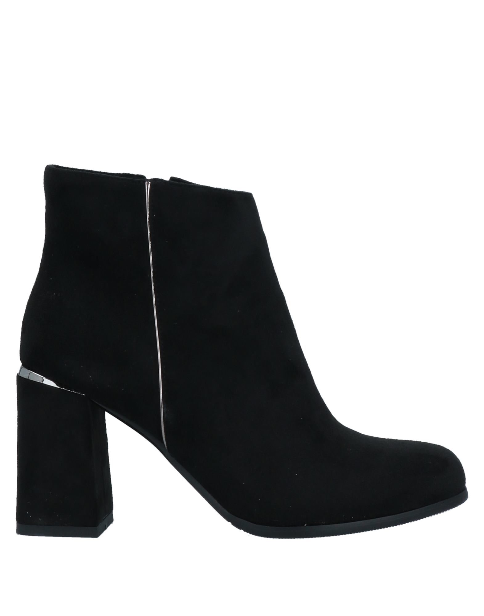 Caffenero Ankle Boots In Black