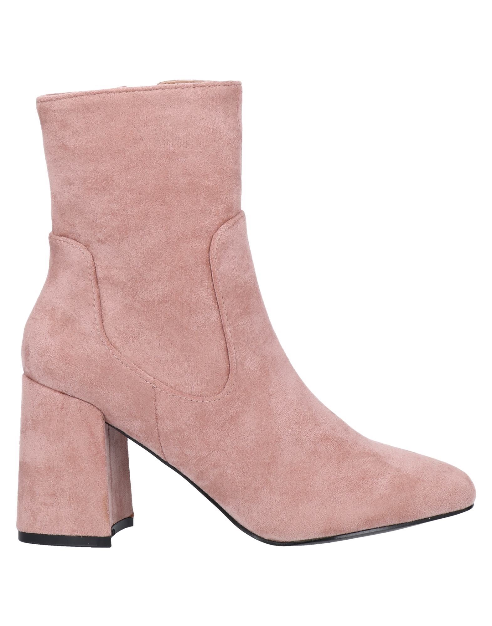 Sexy Woman Ankle Boots In Pastel Pink