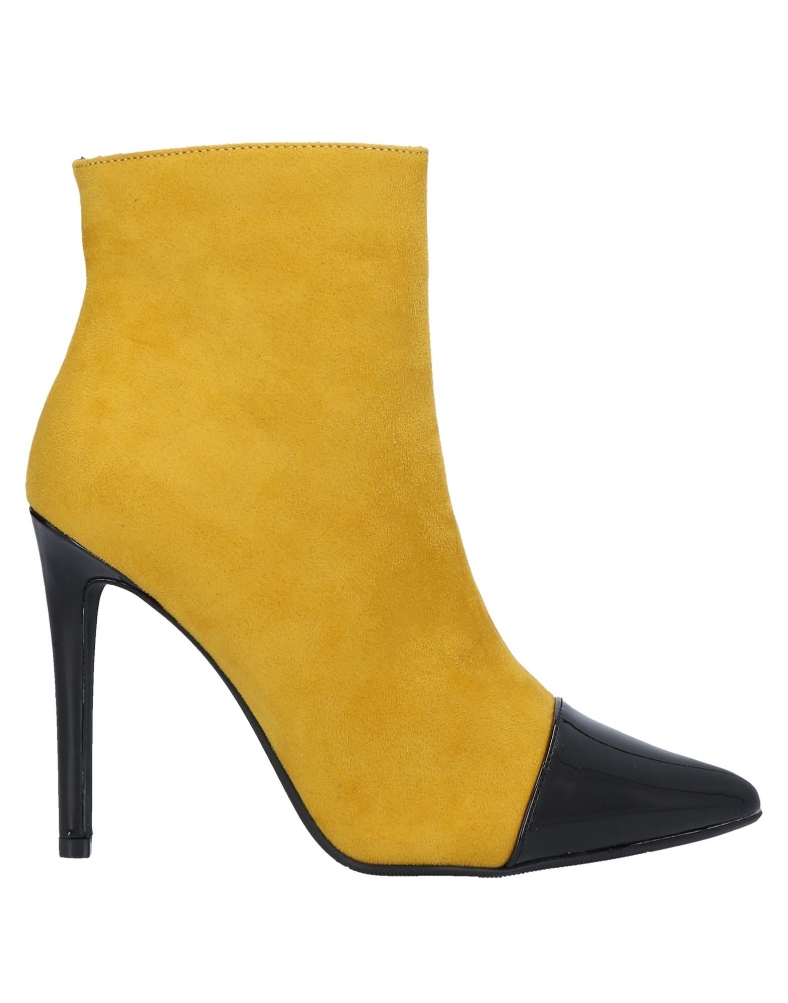 Sexy Woman Ankle Boots In Ocher