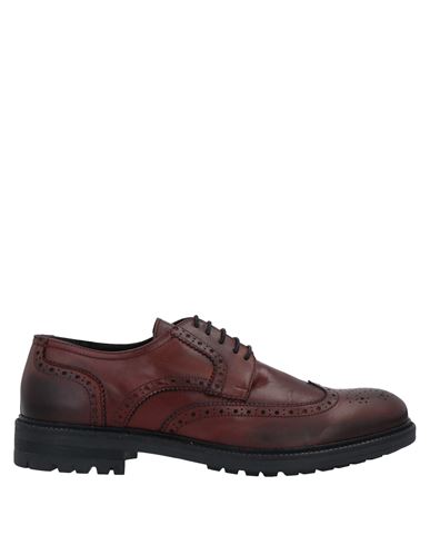 Обувь на шнурках