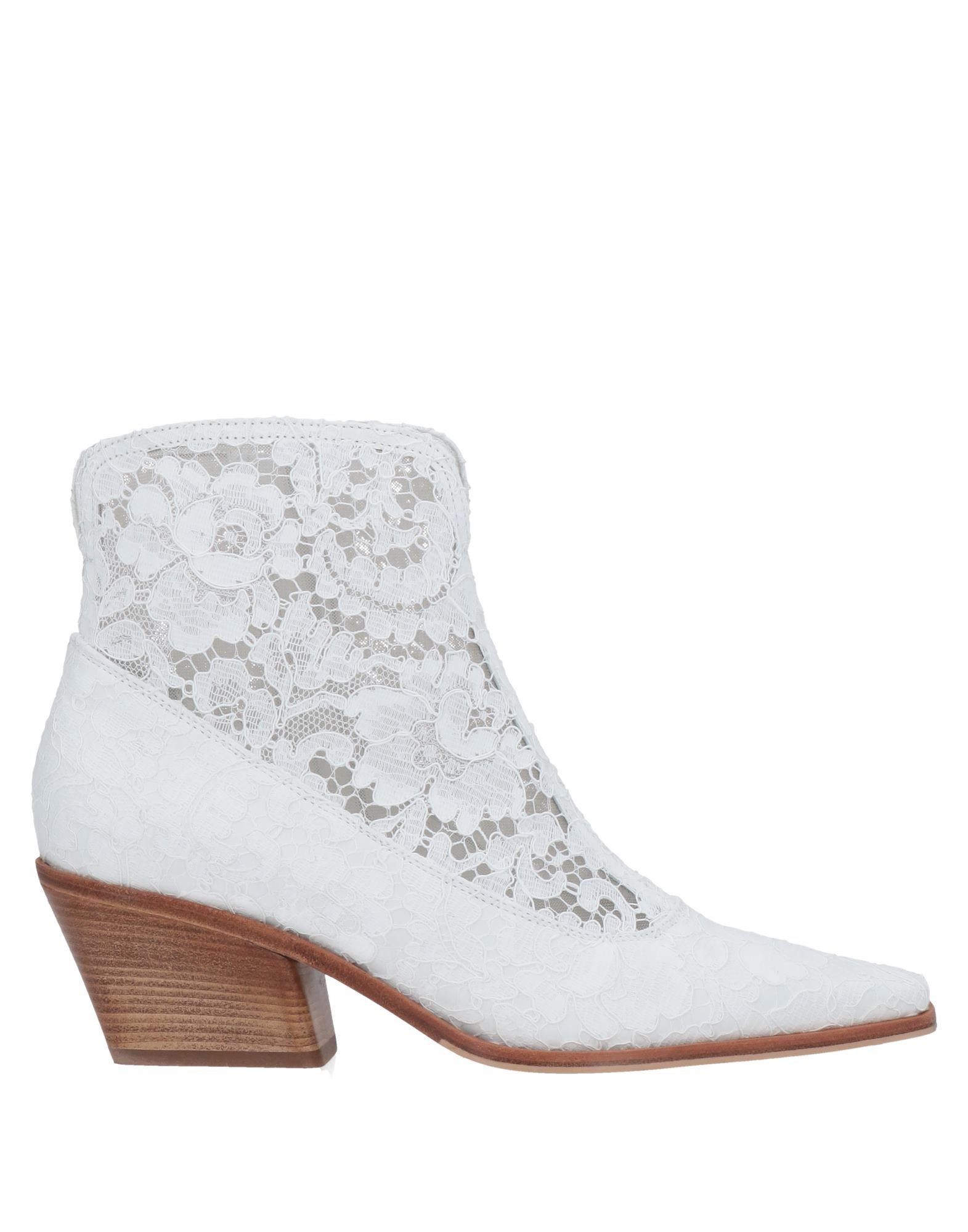 Le Silla Ankle Boots In White