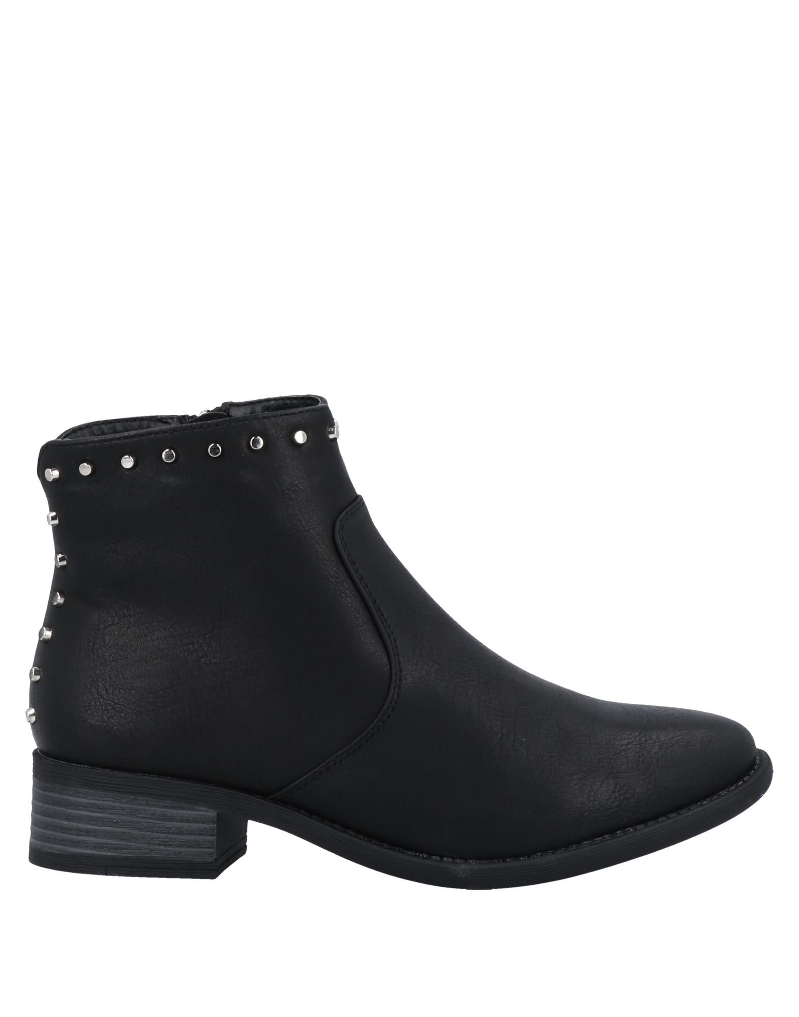 Maria Mare Ankle Boots In Black