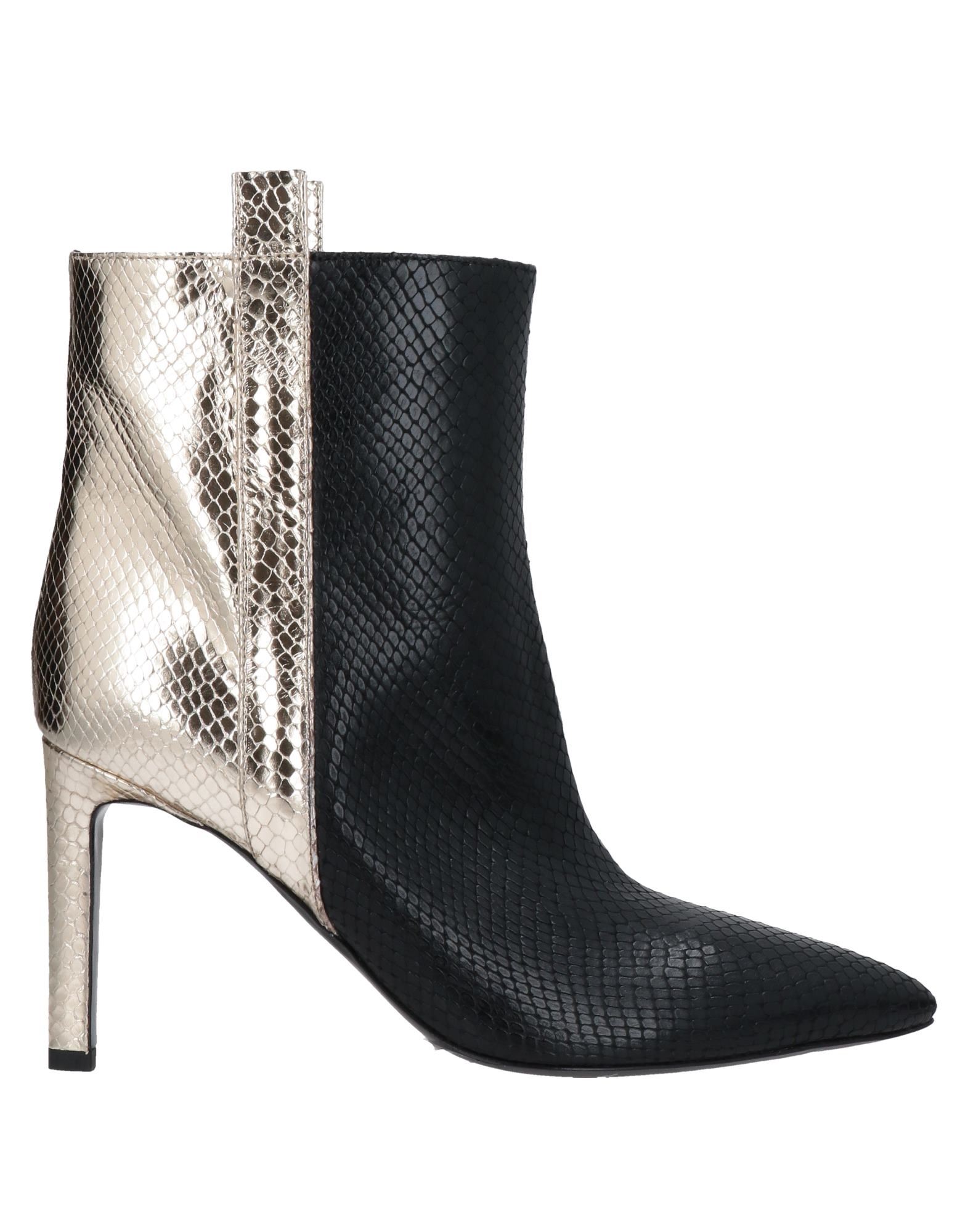 Twinset Ankle Boots In Black