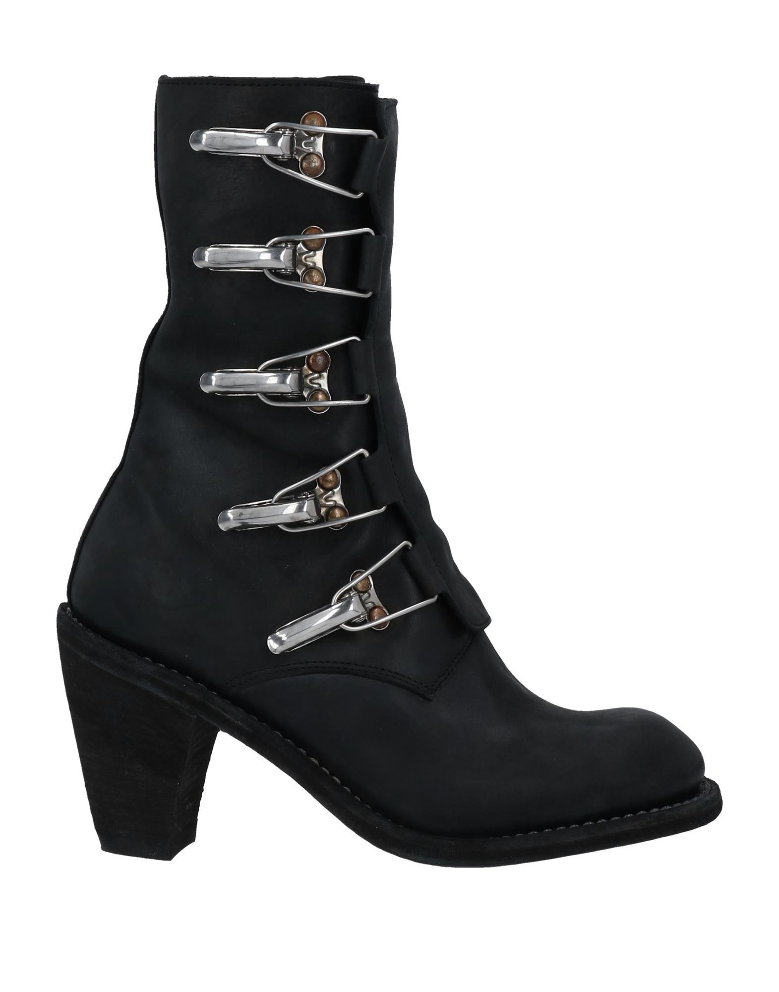GUID Ankle boots