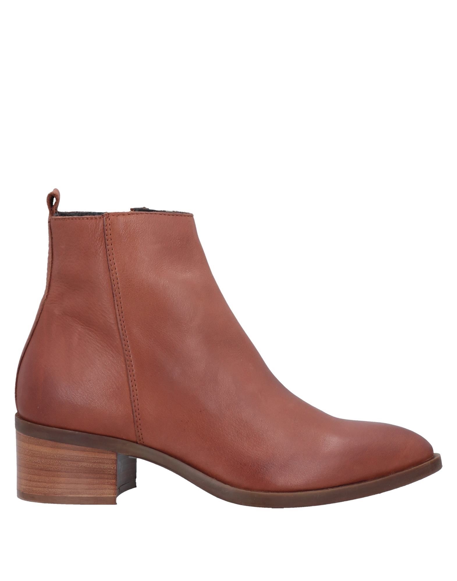 Tsd12 Ankle Boots In Tan