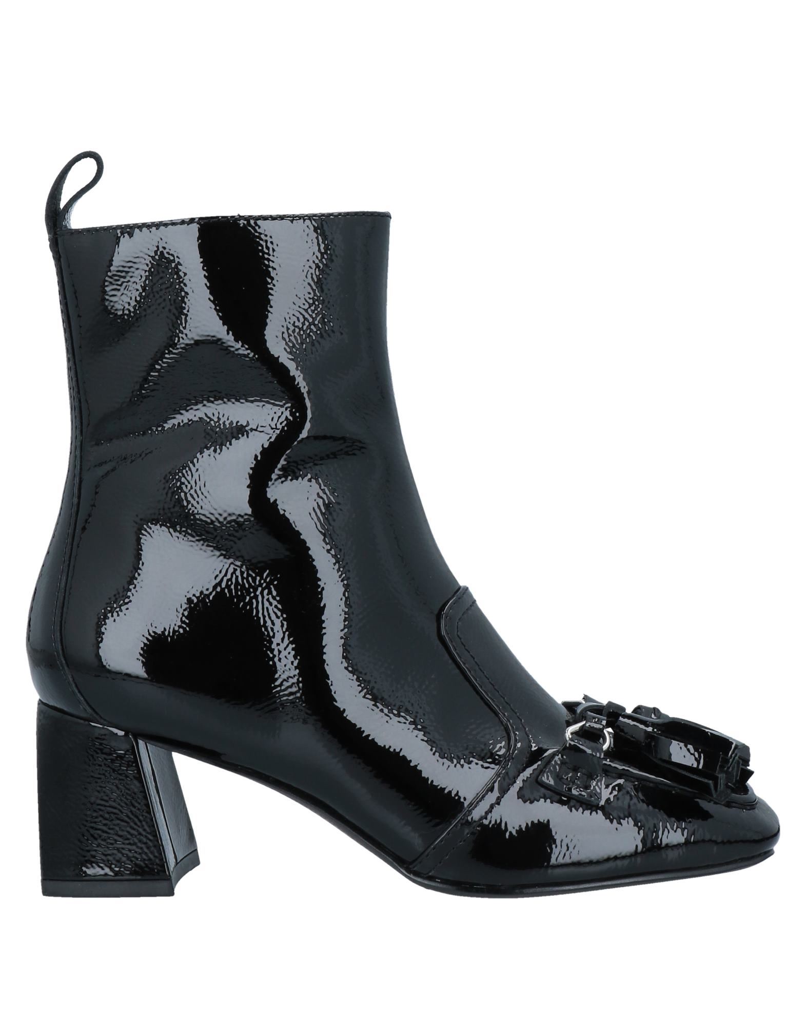 What For Ankle Boots In Black