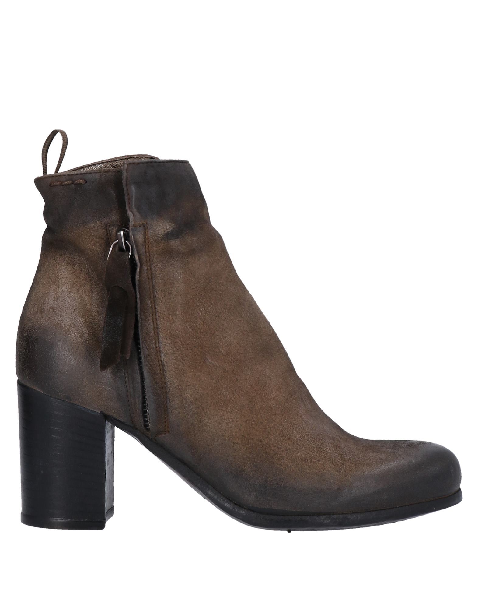 Alexander Hotto Ankle Boots In Khaki