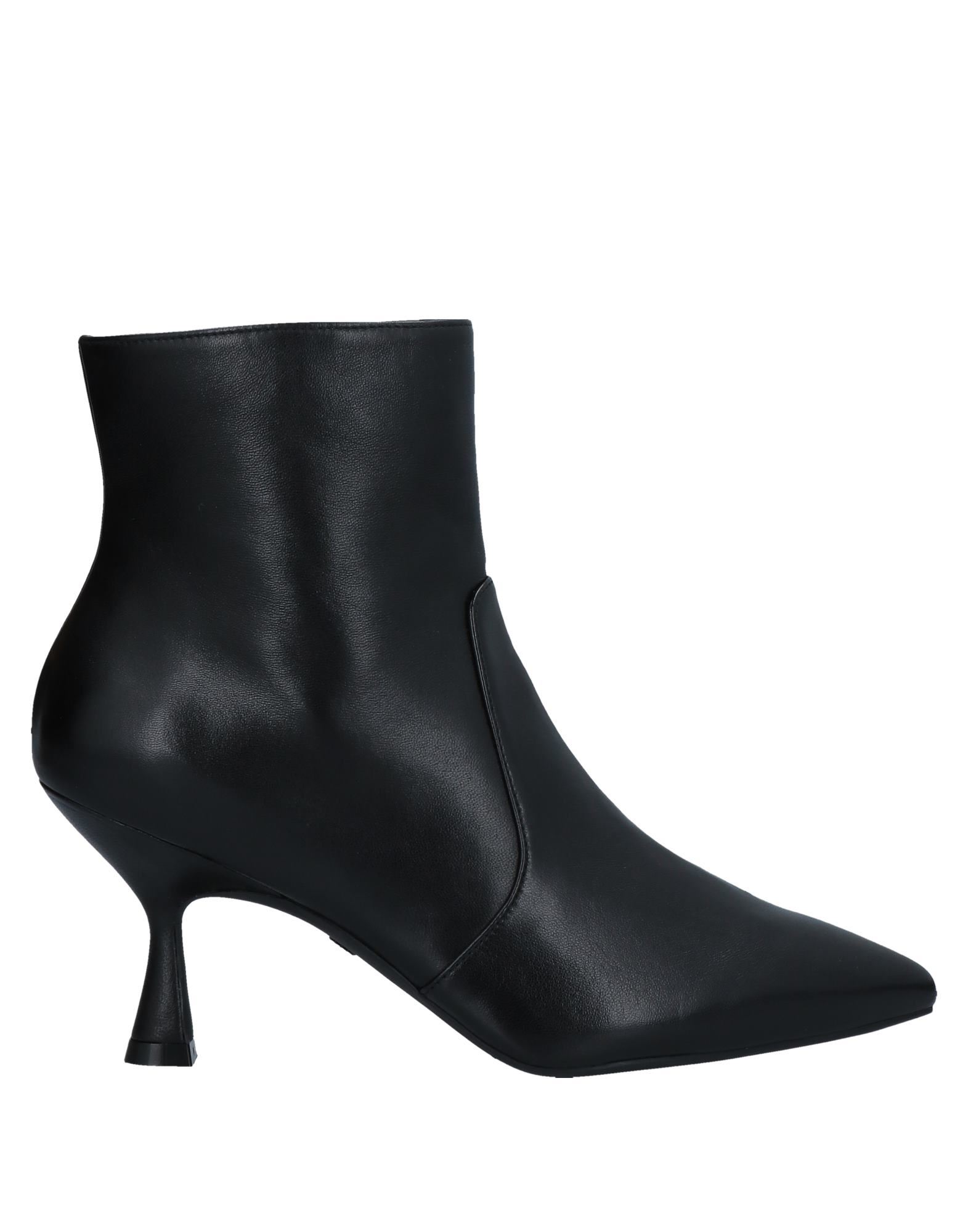 Stuart Weitzman Leather Ankle Boots In Black