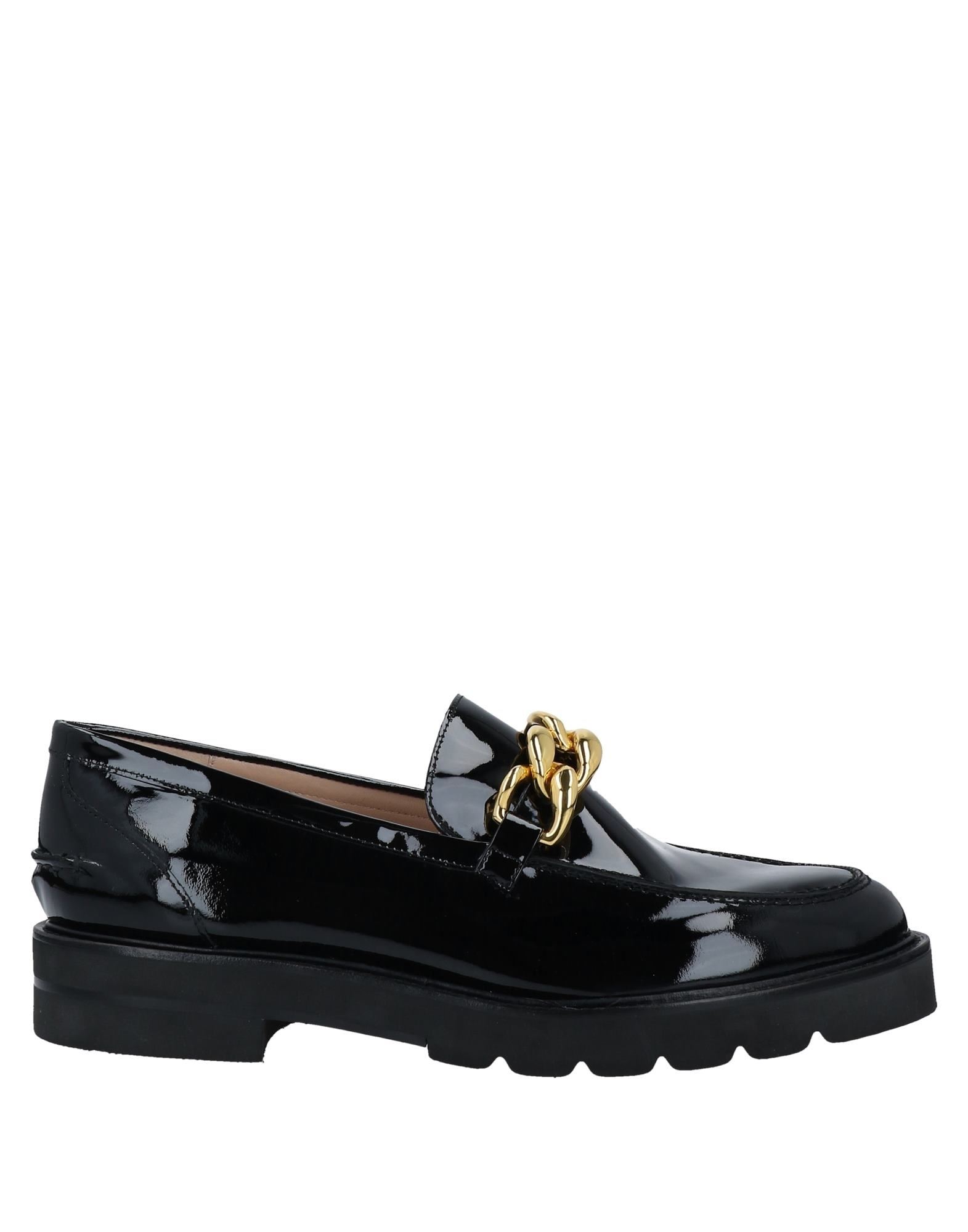 Stuart Weitzman Loafers In Black