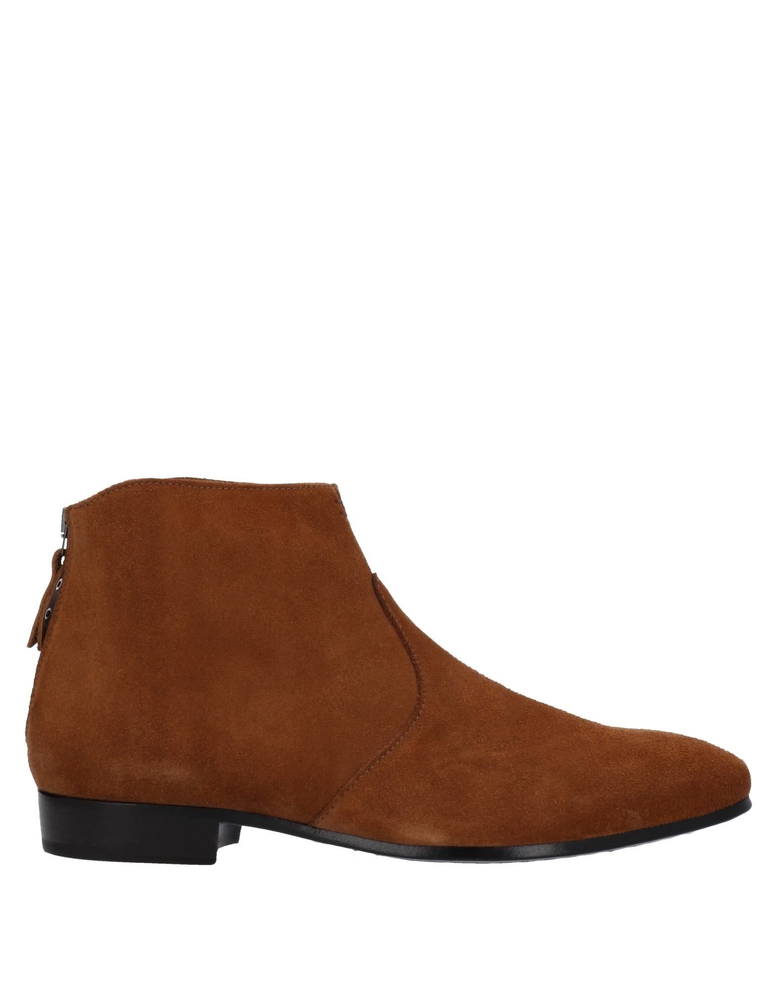 Unconventional Royal Ankle Boots In Brown