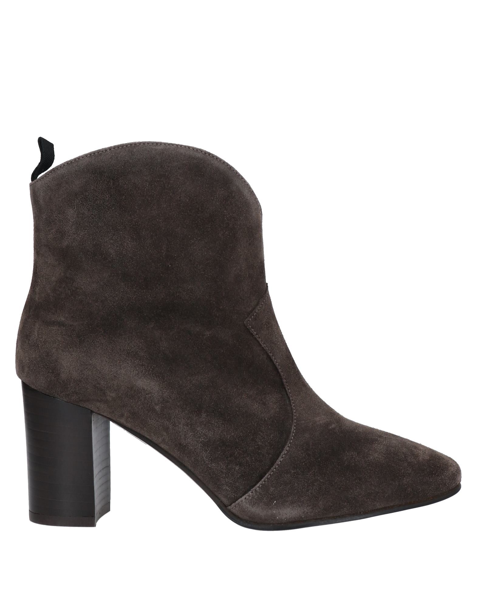 G DI G Ankle boots