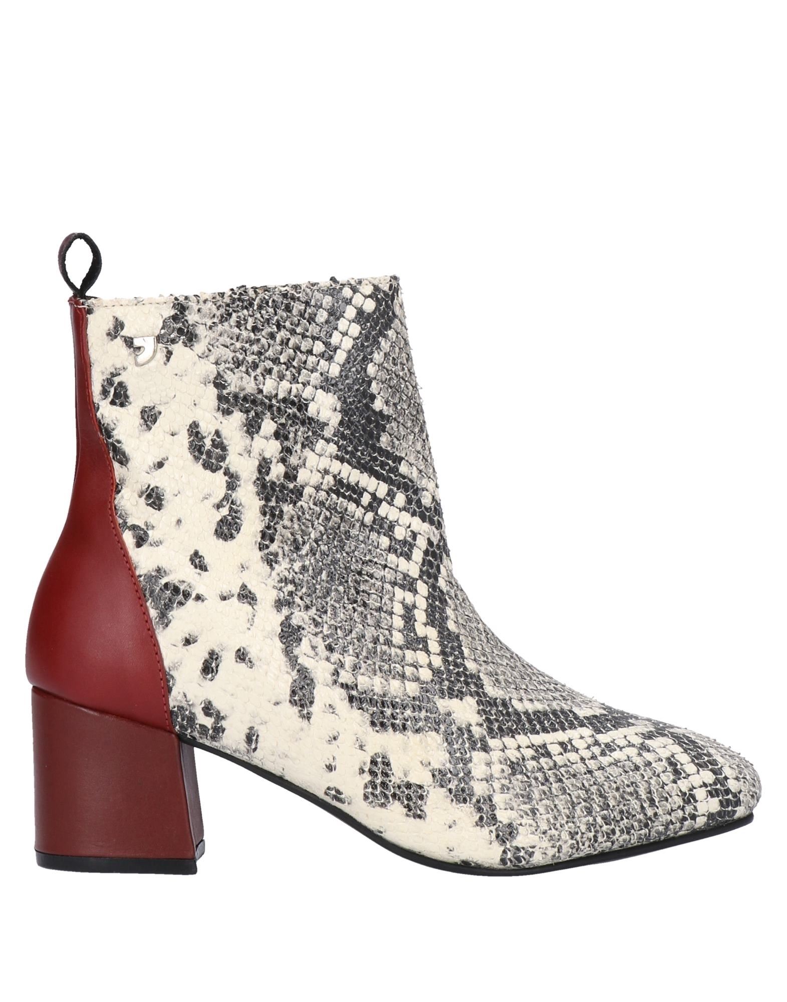 Gioseppo Ankle Boots In Beige