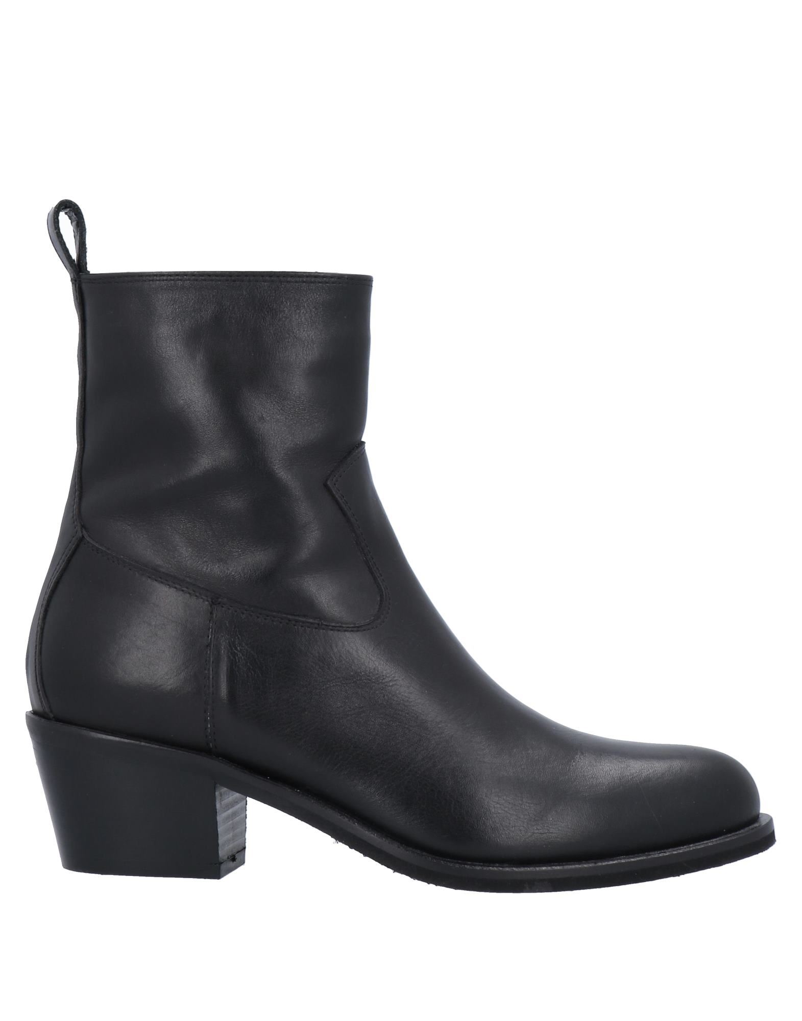 ELLA Ankle boots