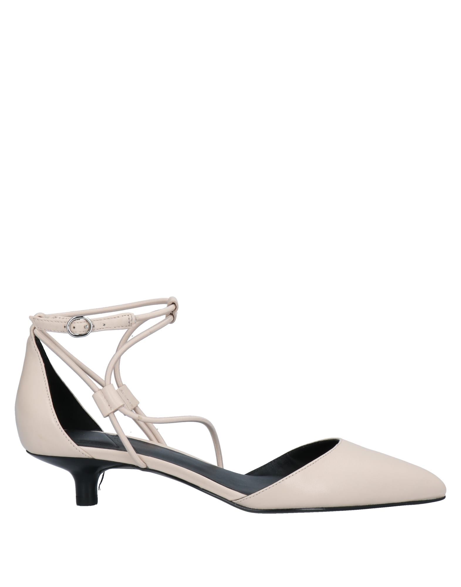 What For Pumps In Light Pink