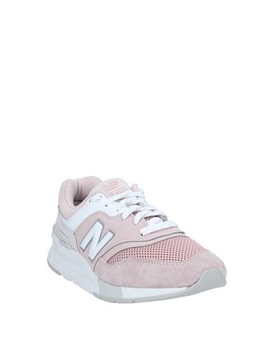 фото Низкие кеды и кроссовки new balance