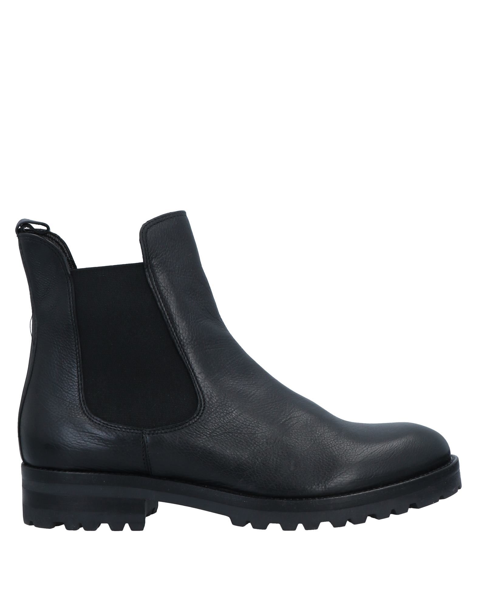 Duccio Del Duca Ankle Boots In Black